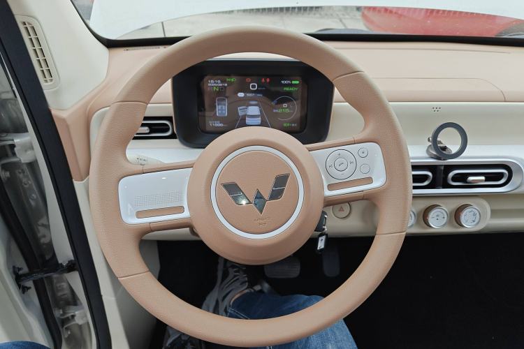 Used Wuling Hongguang MINIEV 2024 3rd Generation 215km Youth Edition
