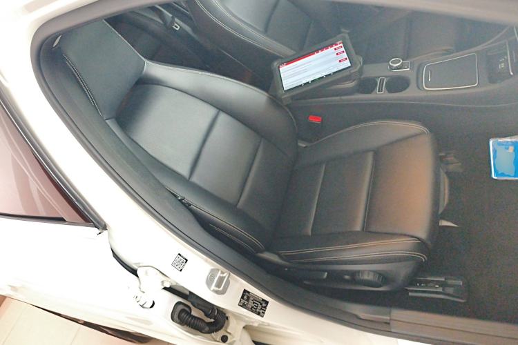 Used Mercedes-Benz GLA 2017 GLA 220 4MATIC Fashion Model
