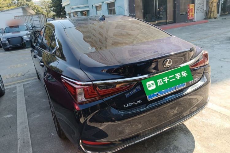 Used Lexus ES 2022 200 Excellence Edition
