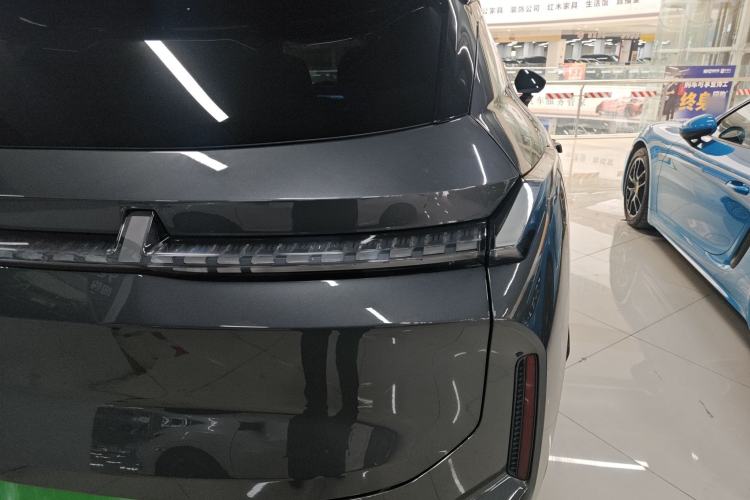 Used Lynk & Co 08 EM-P 2023 245km Ultra-Long Range Halo
