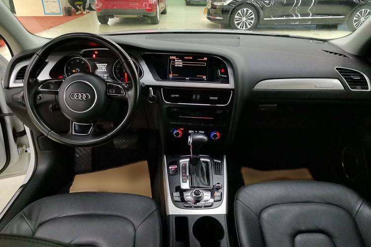Used Audi A4 2014 40 TFSI allroad quattro plus version
