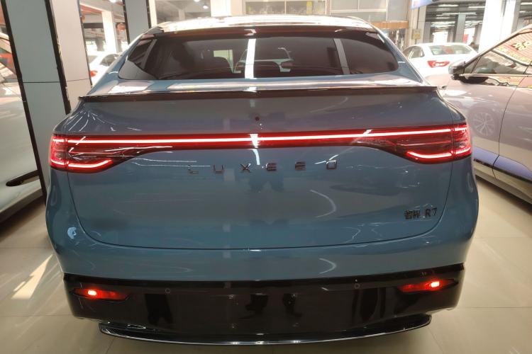 Used Hima Luxeed R7 2024 All-Electric 736 km Ultra