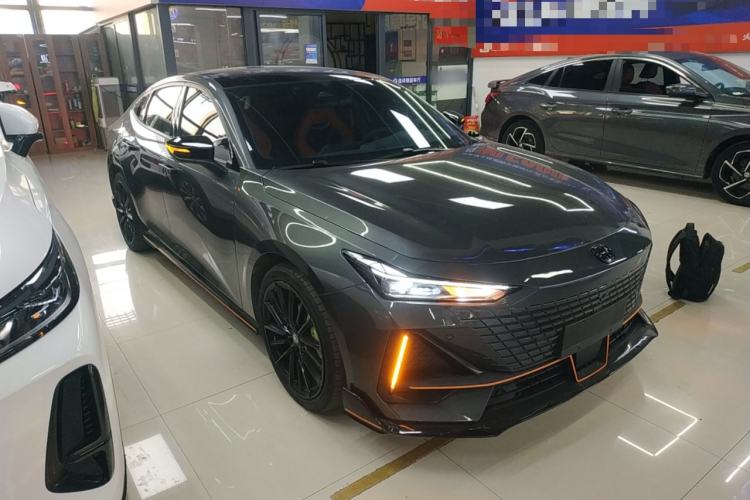 Used Changan UNI-V 2023 1.5T Sport Edition
