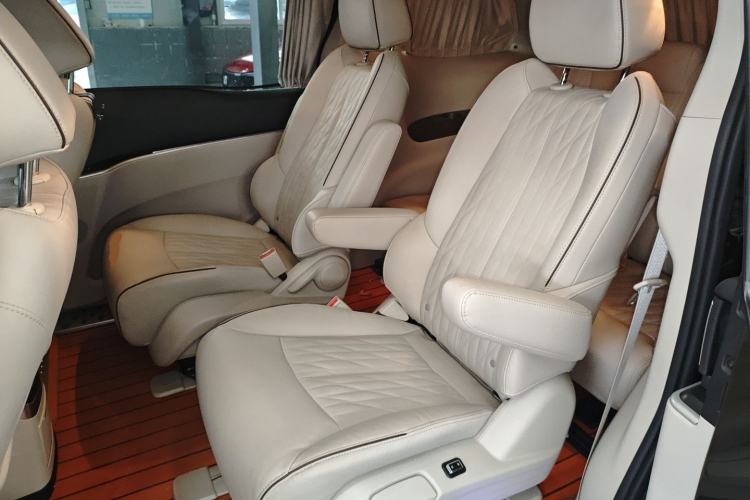 Used Buick GL8 2021 Land Cruiser Executive 652T Premium Model
