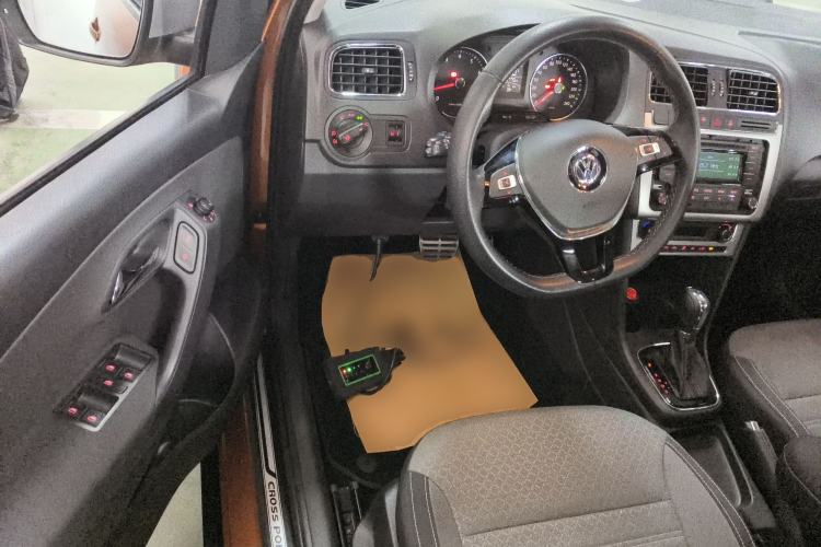 Used Volkswagen Polo 2014 1.6L Cross Polo Automatic