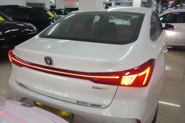 Used Changan Eado 2023 Changan Edition PLUS Blue Whale NE 1.4T GDI DCT Prestige Version
