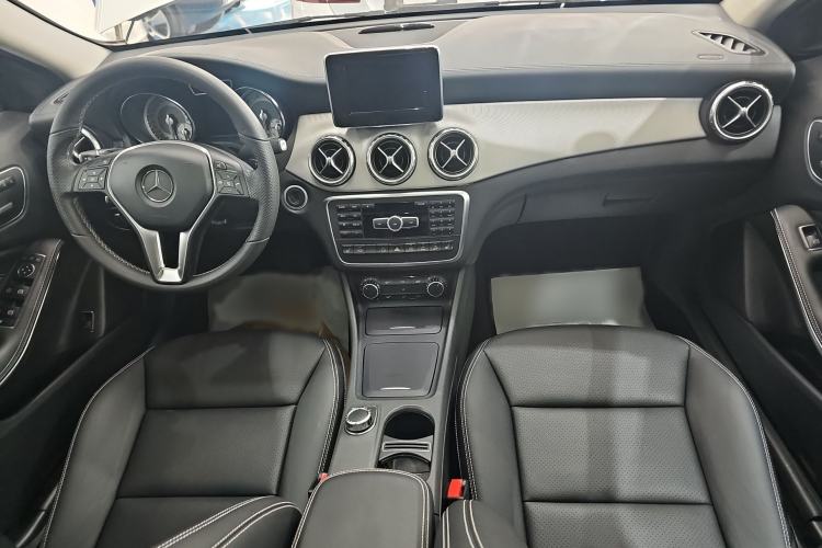 Used Mercedes-Benz GLA 2015 GLA 220 4MATIC Luxury Model
