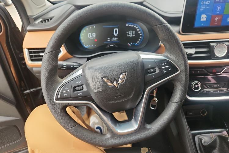 Used Wuling Hongguang S3 2018 1.5L Manual Luxury Model China V Standard
