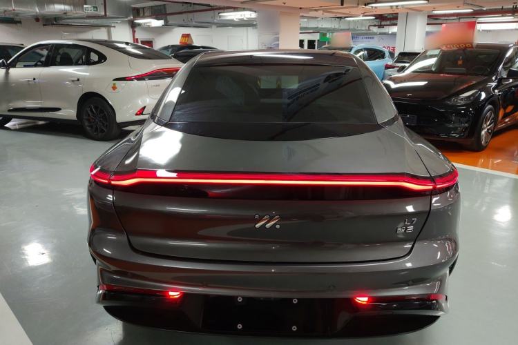 Used  L7 2022 Dynamic Model
