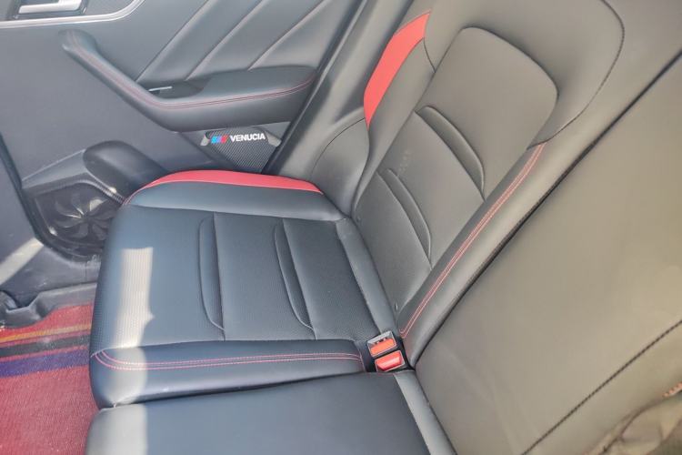 Used Venucia T60 2022 1.6L CVT Smart Drive Version
