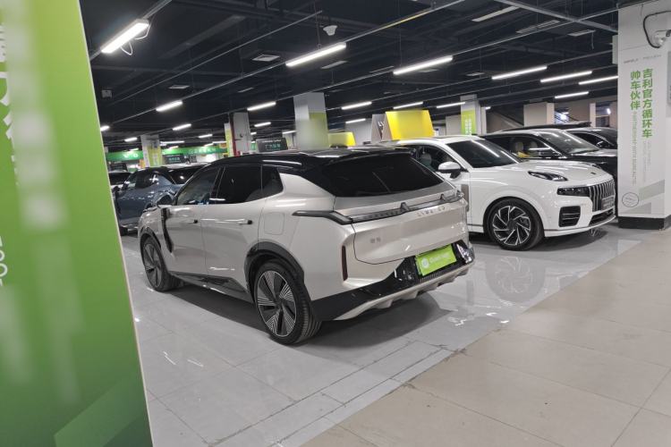 Used Lynk & Co 08 EM-P 2023 220km All-Wheel-Drive Performance Halo
