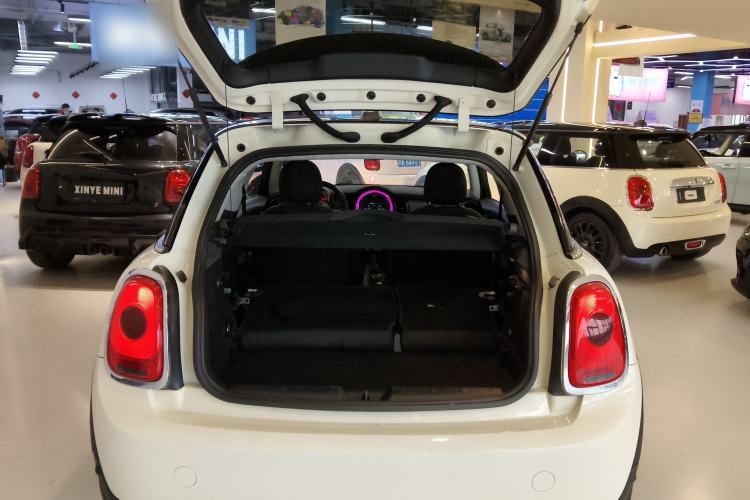 Used MINI MINI 2014 1.5T COOPER Fun
