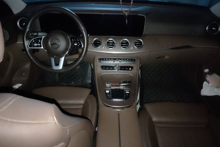 Used Mercedes-Benz E-Class 2019 E 260 L
