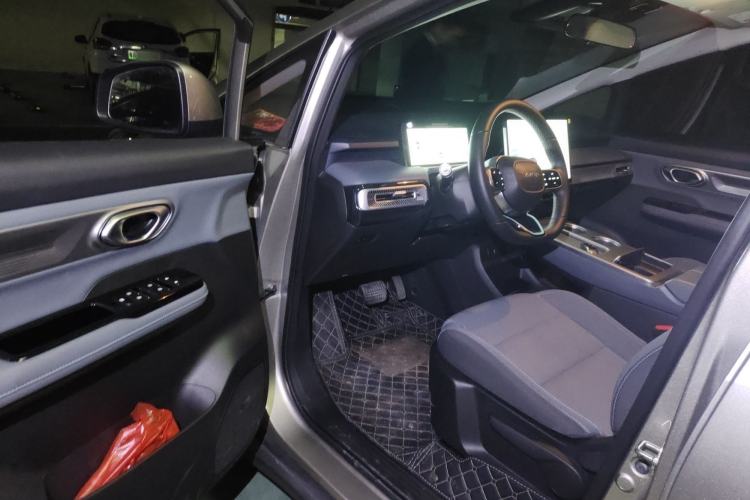 Used AION Y 2023 Plus 510 Enjoy Edition
