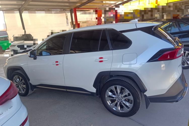 Used Toyota Wildlander 2020 2.0L CVT Two-Wheel Drive Luxury Edition