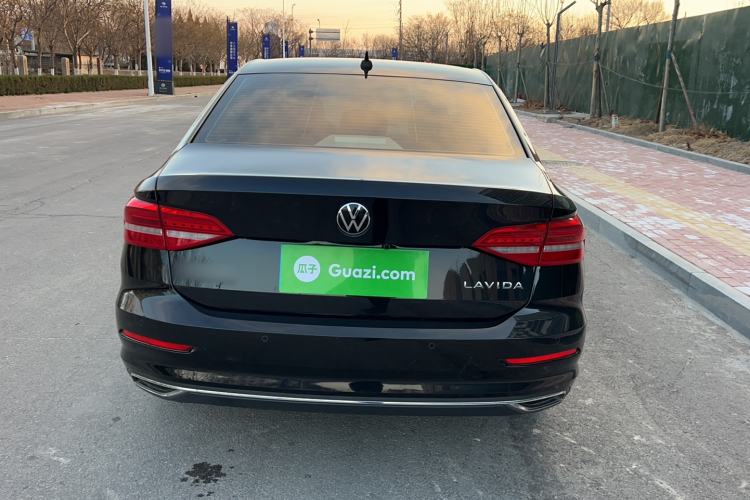 Used Volkswagen Lavida 2021 1.5L Automatic Comfort Edition
