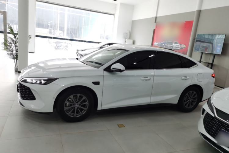 Used BYD Qin L 2025 DM-i Smart Drive 80KM Leading Model