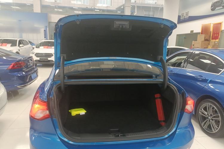 Used Ford Focus 2021 Sedan EcoBoost 180 Automatic Trendy Model