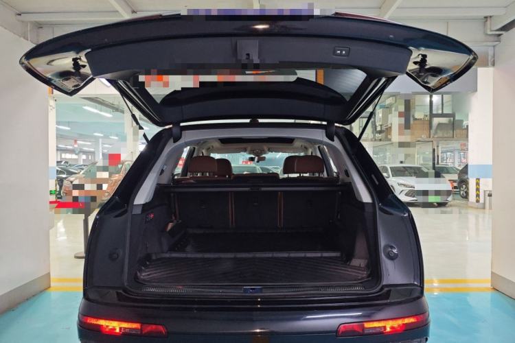 Used Audi Q7 2021 55 TFSI quattro S line Sport model