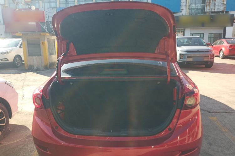 Used Mazda Mazda 3 Axela 2016 Sedan 1.5L Automatic Comfort Model
