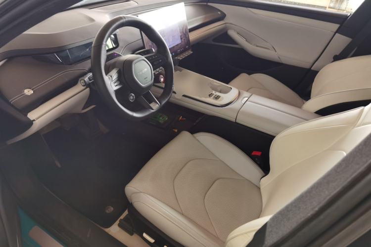 Used  SU7 2024 Rear-Drive Ultra-Long Range Advanced Pro-Level Intelligent Driving Version