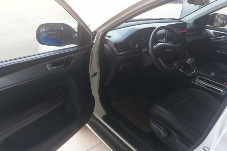 Used Haval M6 2021 PLUS 1.5T DCT Luxury Smart Connectivity Model