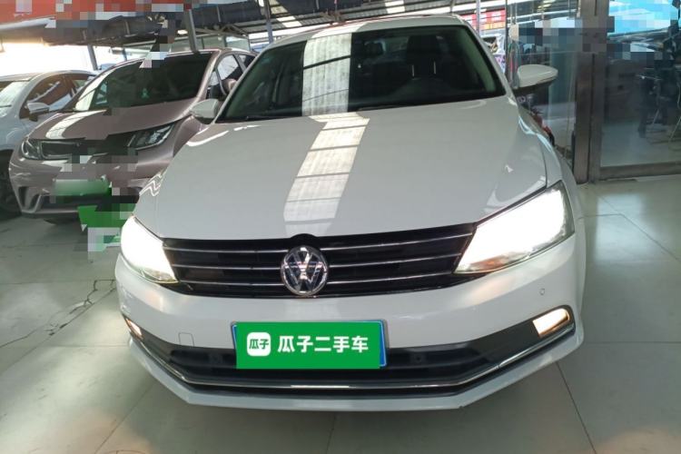 Used Volkswagen Sagitar 2016 230TSI 25th Anniversary Edition
