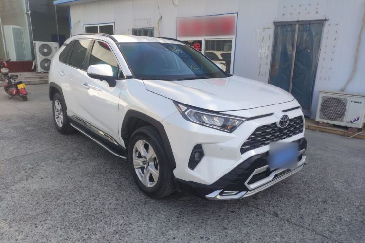 Used Toyota RAV4 2024 2.0L CVT Two-Wheel Drive Urban Edition
