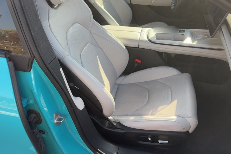 Used  SU7 2024 Rear-Drive Ultra-Long Range Advanced Pro-Level Intelligent Driving Version
