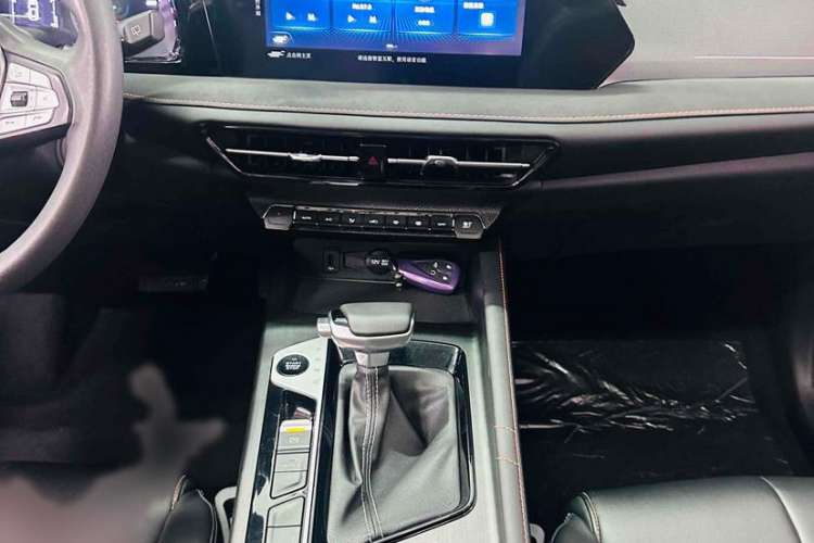 Used Oshan X7 PLUS 2022 1.5T Blue Whale Edition Automatic Luxury Trim