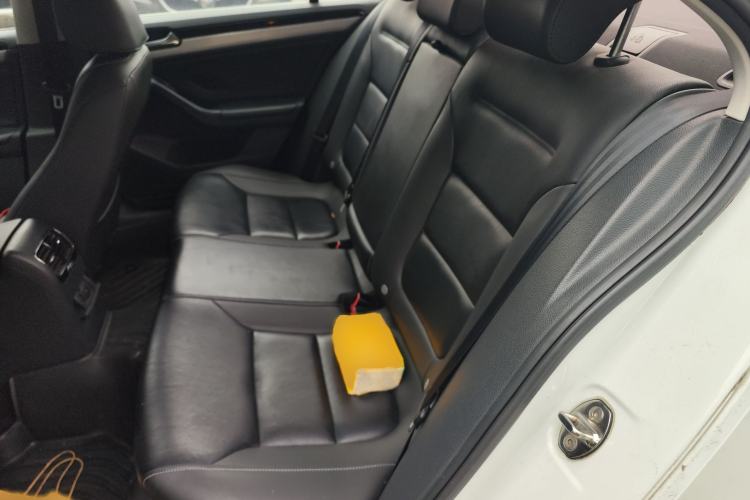 Used Volkswagen Sagitar 2015 230TSI Automatic Comfort Version