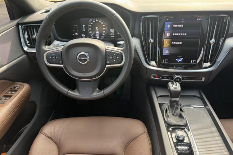 Used Volvo S60 2020 T4 Zhiyi Luxury Edition
