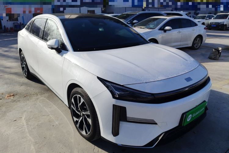 Used  L6 2024 125km Creative Edition