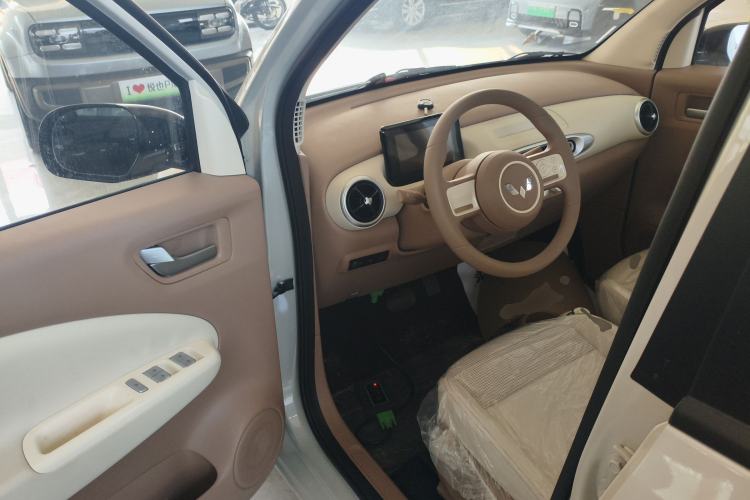 Used Wuling Hongguang MINIEV 2025 Four-Door Version Advanced Edition
