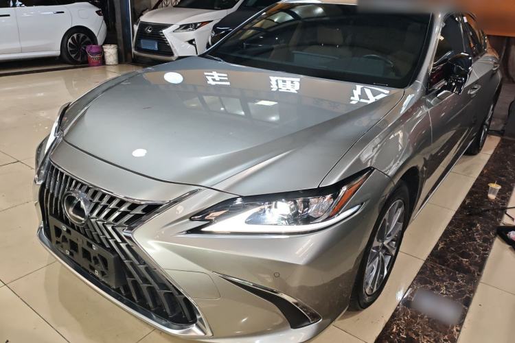 Used Lexus ES 2023 200 Excellence Edition