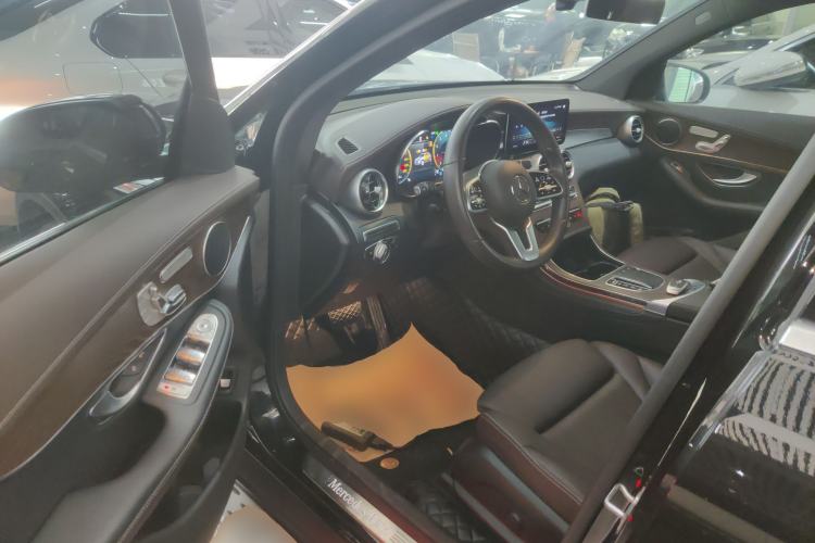 Used Mercedes-Benz GLC 2022 GLC 260 L 4MATIC Luxury Model
