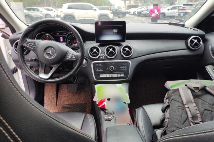 Used Mercedes-Benz GLA 2018 GLA 200 Fashion Model
