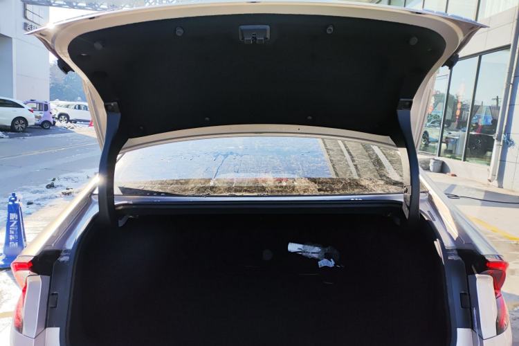 Used Wuling Xingguang 2024 Co-Creation Edition 510 Advanced Model
