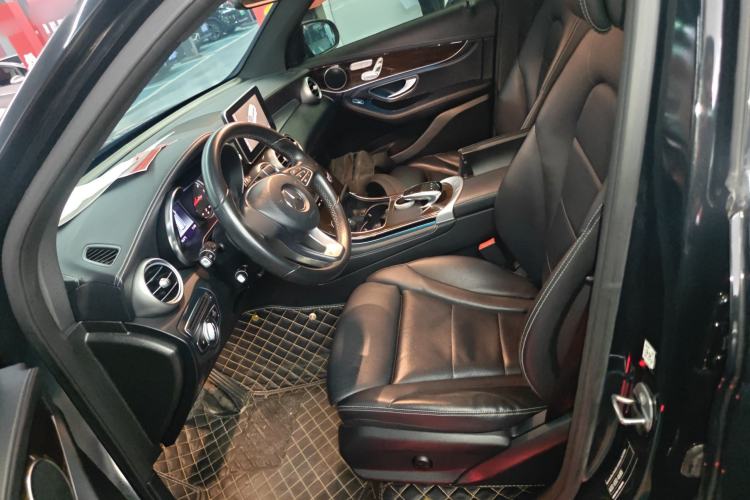 Used Mercedes-Benz GLC 2019 GLC 260 L 4MATIC Luxury Model
