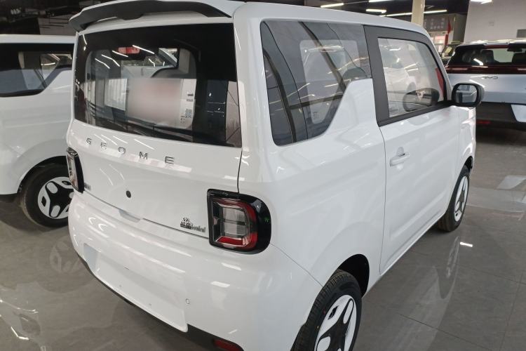 Used  Panda 2025 210 km – Yuanqi Bear