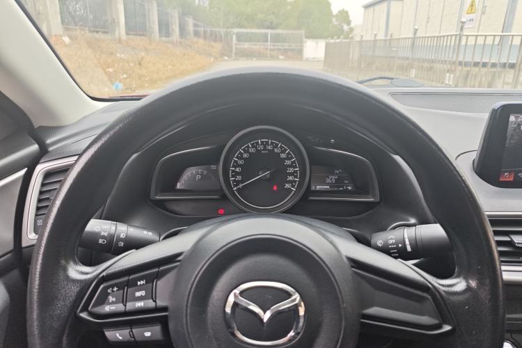 Used Mazda Mazda 3 Axela 2017 Sedan 1.5L Automatic Luxury Model Emission Standard China V
