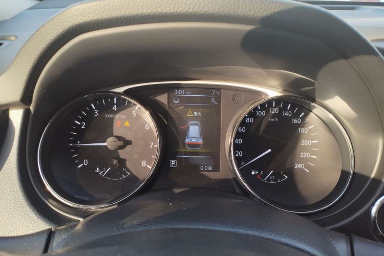 Used Nissan X-Trail 2014 2.5L CVT Luxury Edition 4WD