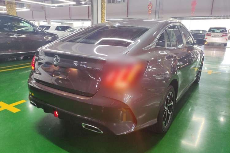 Used MG 5 2021 180 DVVT Manual Youth Luxury Edition
