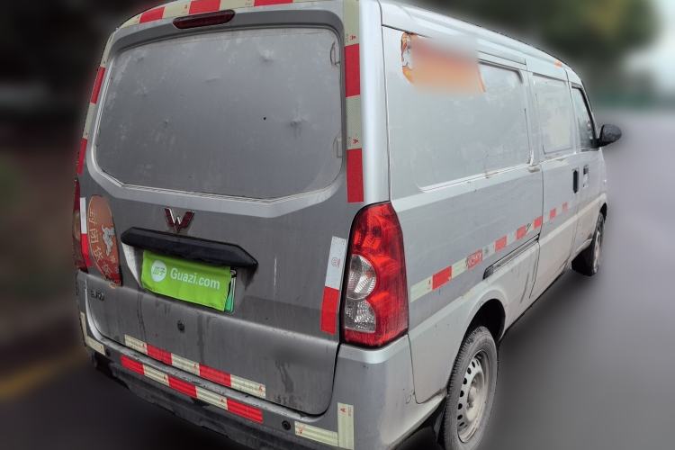 Used Wuling EV50 2022 Affordable Model Anchi with 35.904 kWh
