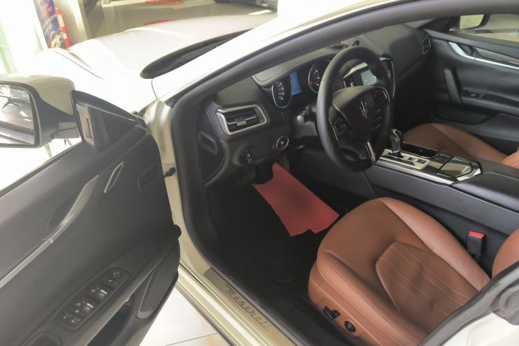 Used Maserati Ghibli 2014 3.0T Standard Edition
