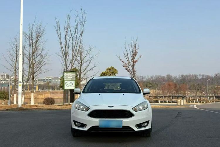 Used Ford Focus 2015 Hatchback EcoBoost 125 Automatic Supreme Style Edition