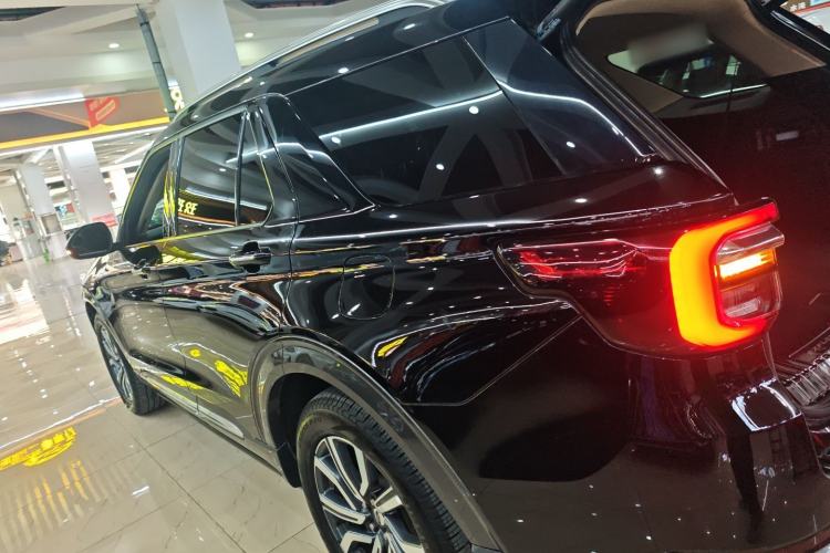 Used Ford Explorer 2023 EcoBoost 285 Four-Wheel Drive Titanium Edition 7-Seater
