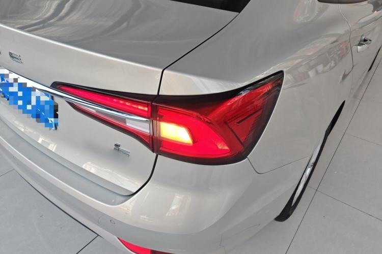 Used Roewe i5 2020 1.5L Automatic 4G Connected Linghao Edition
