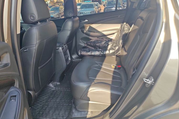 Used Buick Envision 2018 20T Two-Wheel-Drive Elite Model
