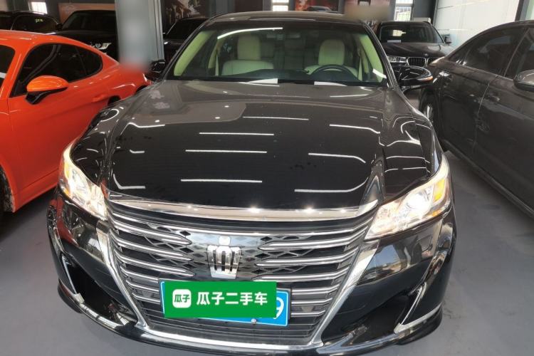 Used Toyota Crown 2015 2.0T Pioneer Edition
